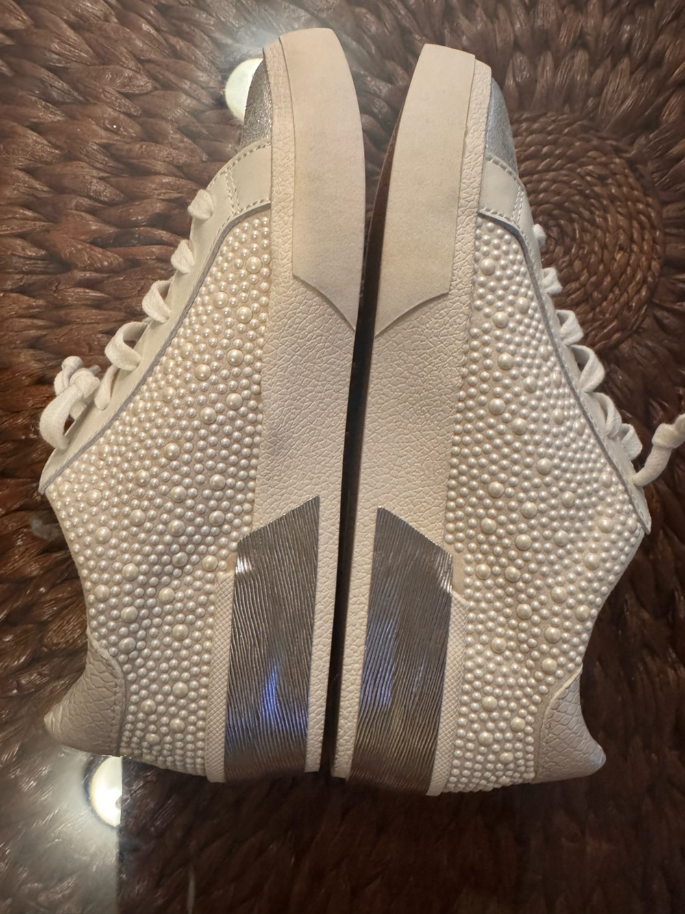 Dolce Vita Zina Vanilla White Pearl Lace-Up Sneakers - size 6.5 - Picture 9 of 9